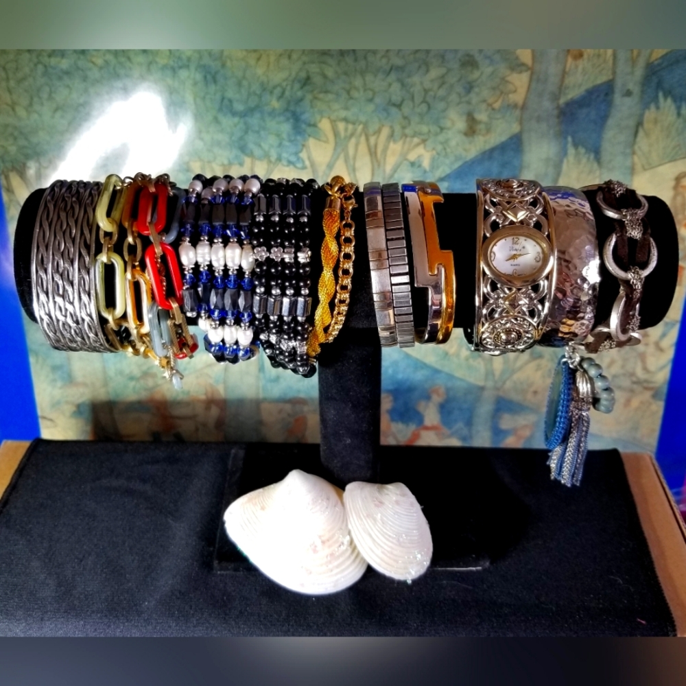 Jewelry, Bracelets total of 12